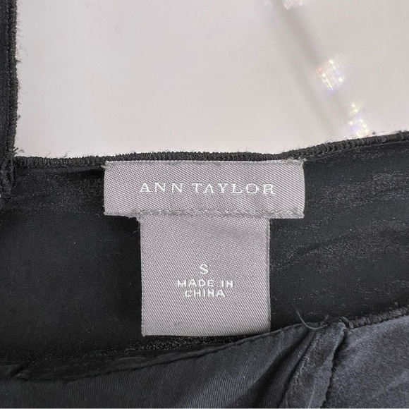 5/$25 Ann Taylor small tank top b43 - Picture 4 of 4